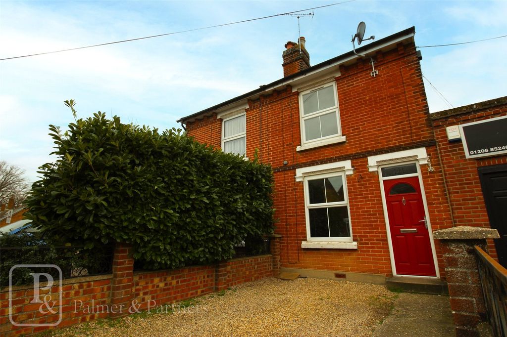 Property photo 1 of 8 External