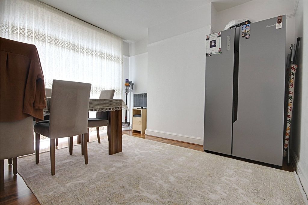 Property photo 2 of 10 Picture No. 03