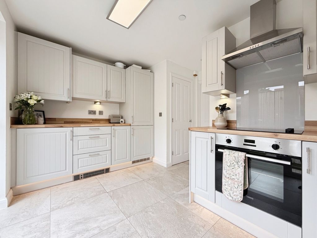 Property photo 3 of 29 4045086