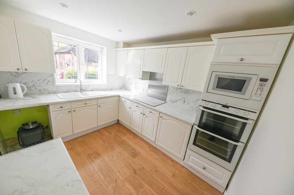 Property photo 2 of 11 Photo 9