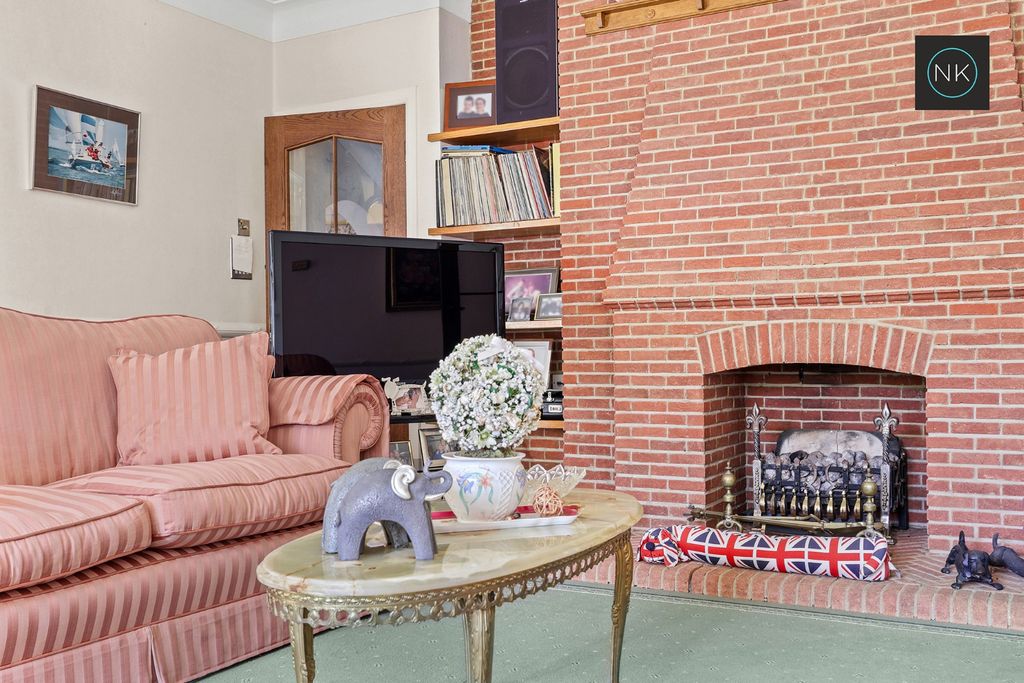 Property photo 2 of 40 5347066