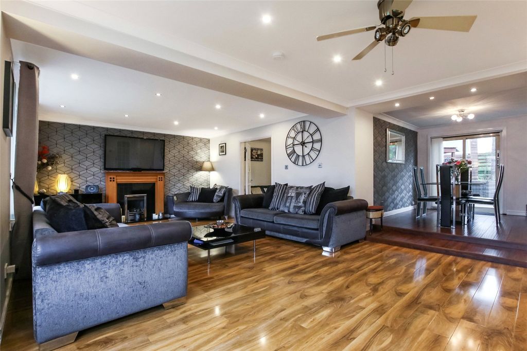 Property photo 2 of 23 Picture No. 07