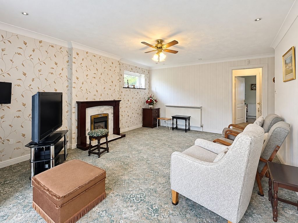 Property photo 2 of 12 5394411