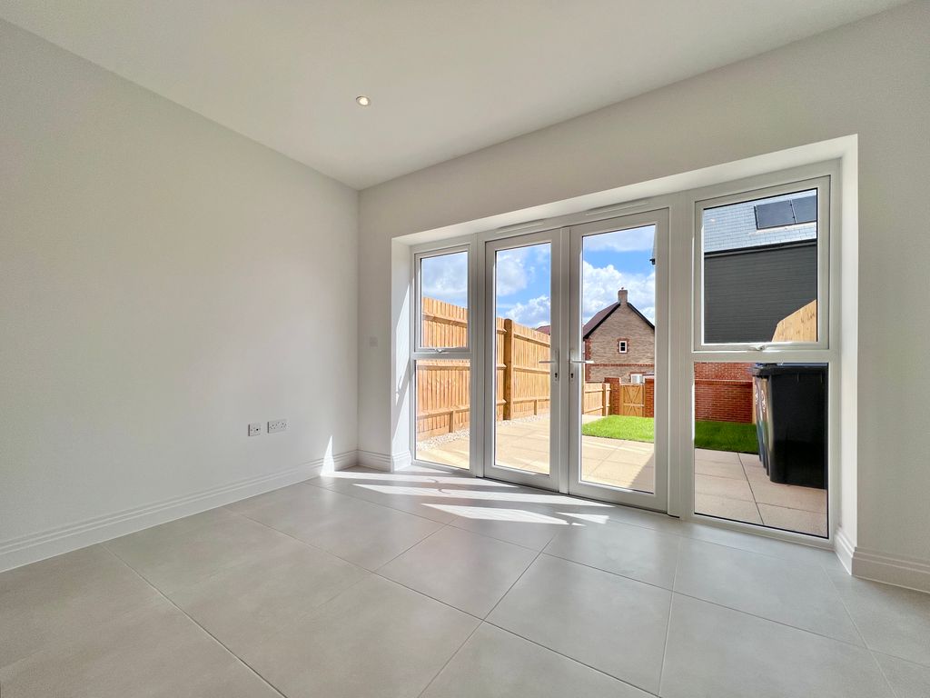 Property photo 1 of 27