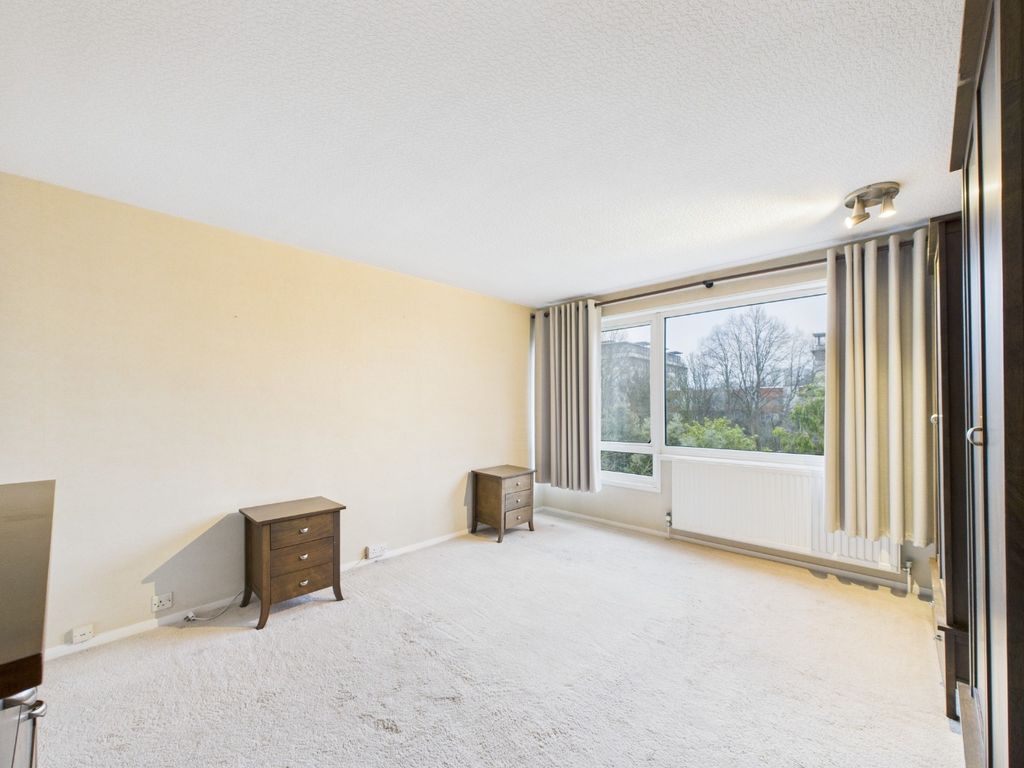 Property photo 3 of 8 5279593