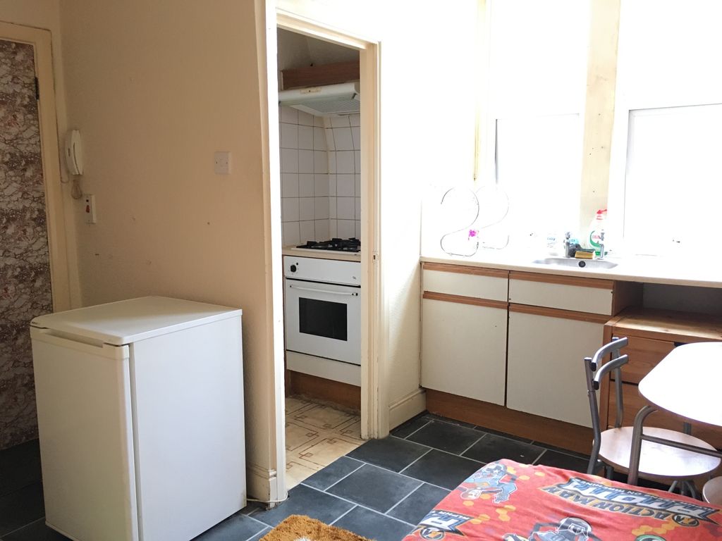 Property photo 1 of 4