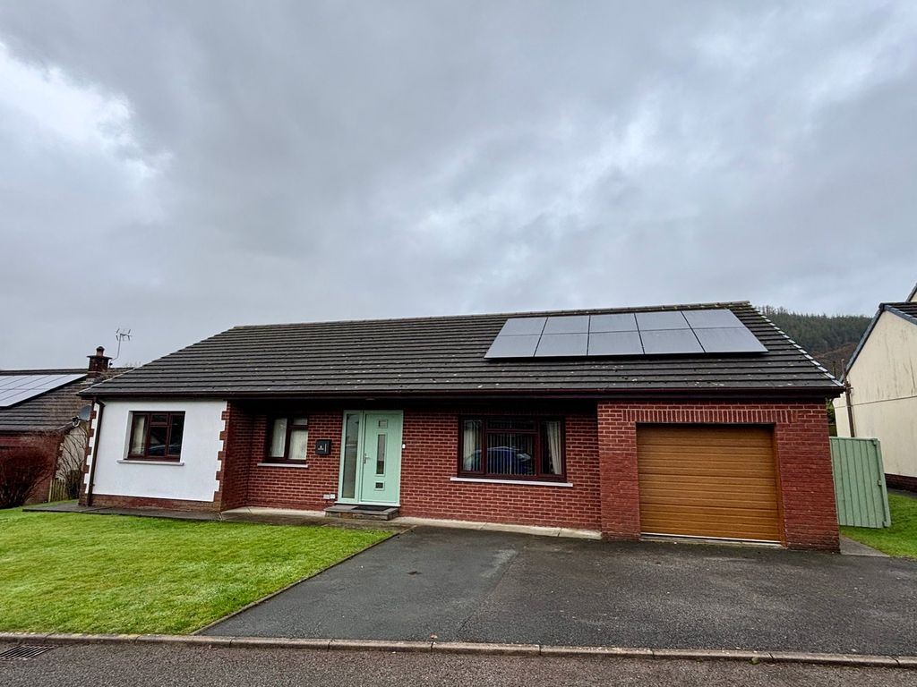 Property photo 1 of 21