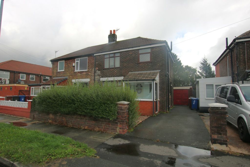 Property photo 1 of 12