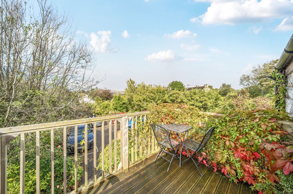 Property photo 2 of 19 1355011-4-68c464B...