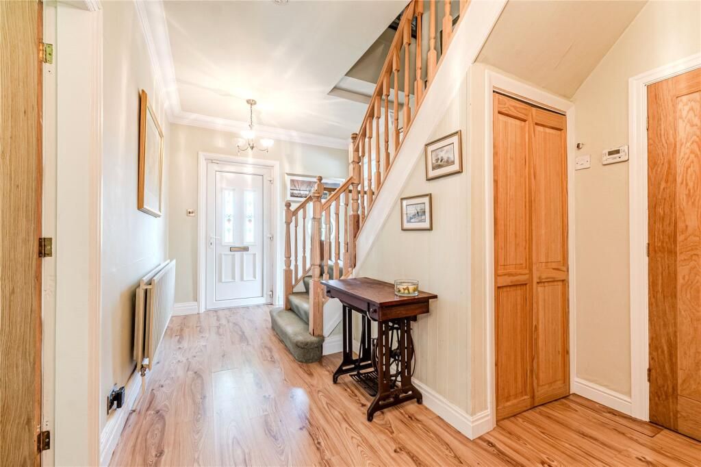 Property photo 3 of 20