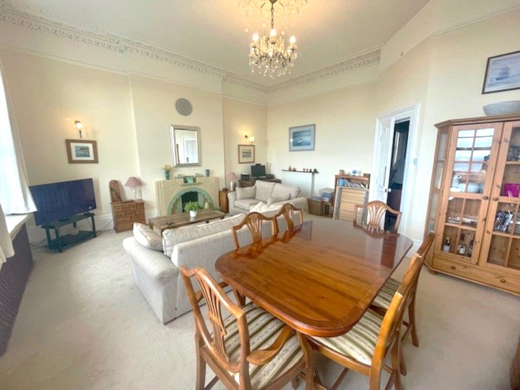 Property photo 2 of 31 2 - Sitting/Dining Room