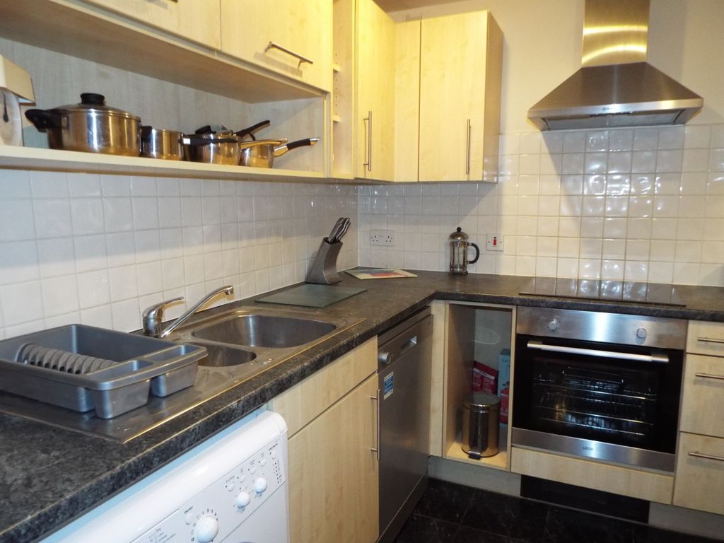 Property photo 2 of 12