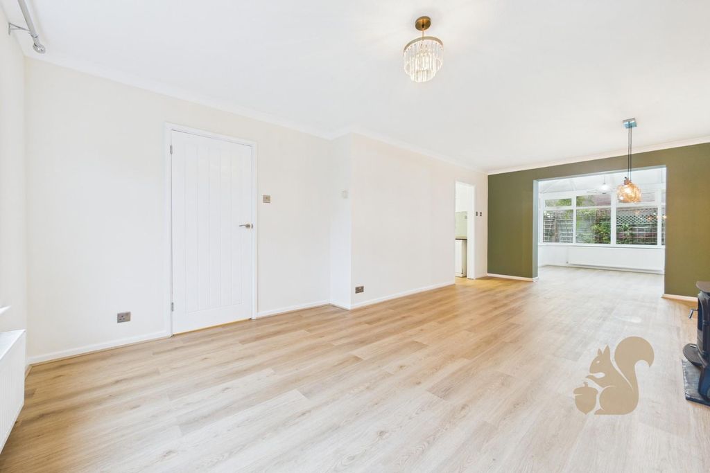 Property photo 2 of 14 Cam01254G0-Pr0364-Still001.Jpg