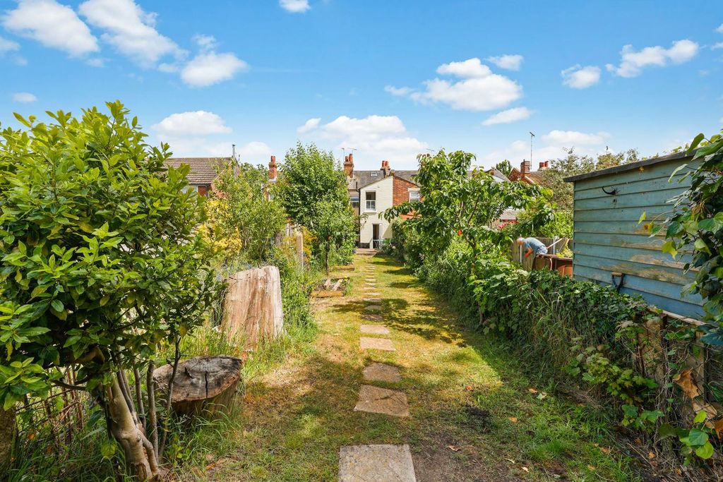 Property photo 2 of 23
