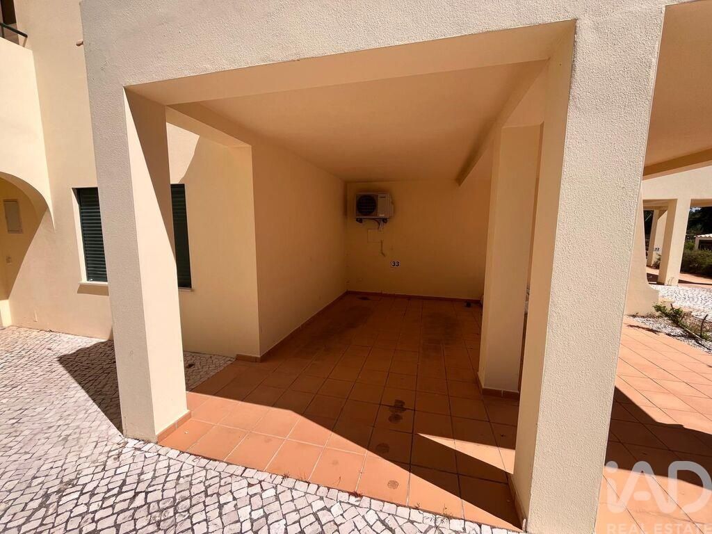 Property photo 2 of 28