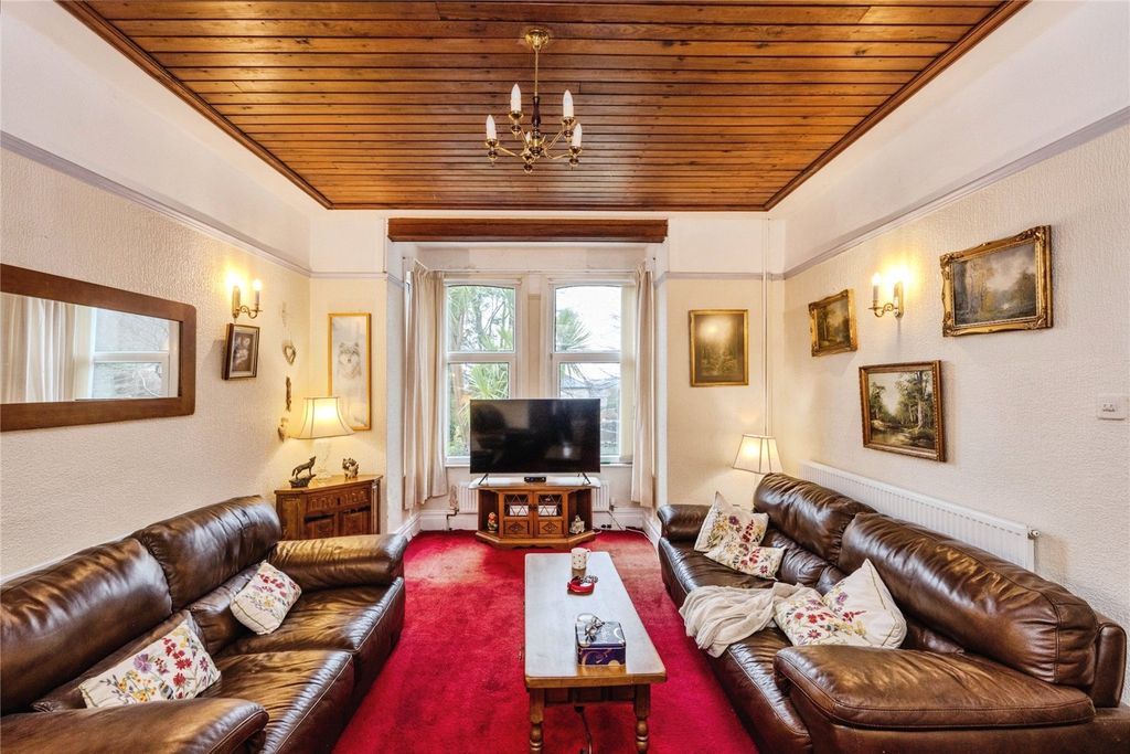 Property photo 3 of 21 Picture No. 08