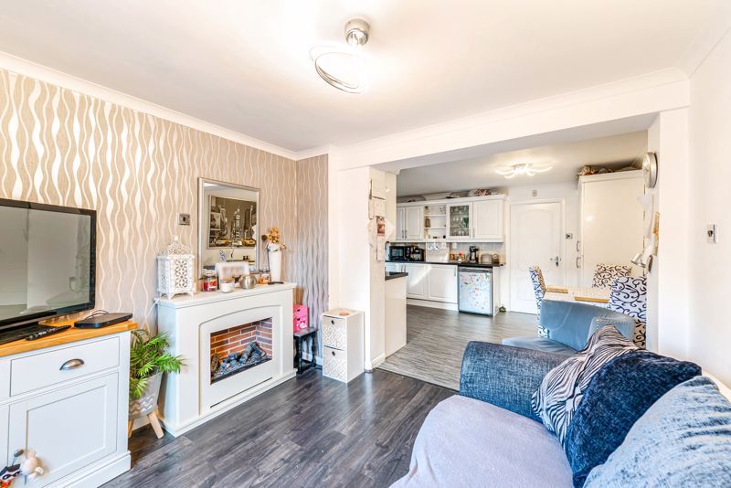 Property photo 3 of 27 Photo 9