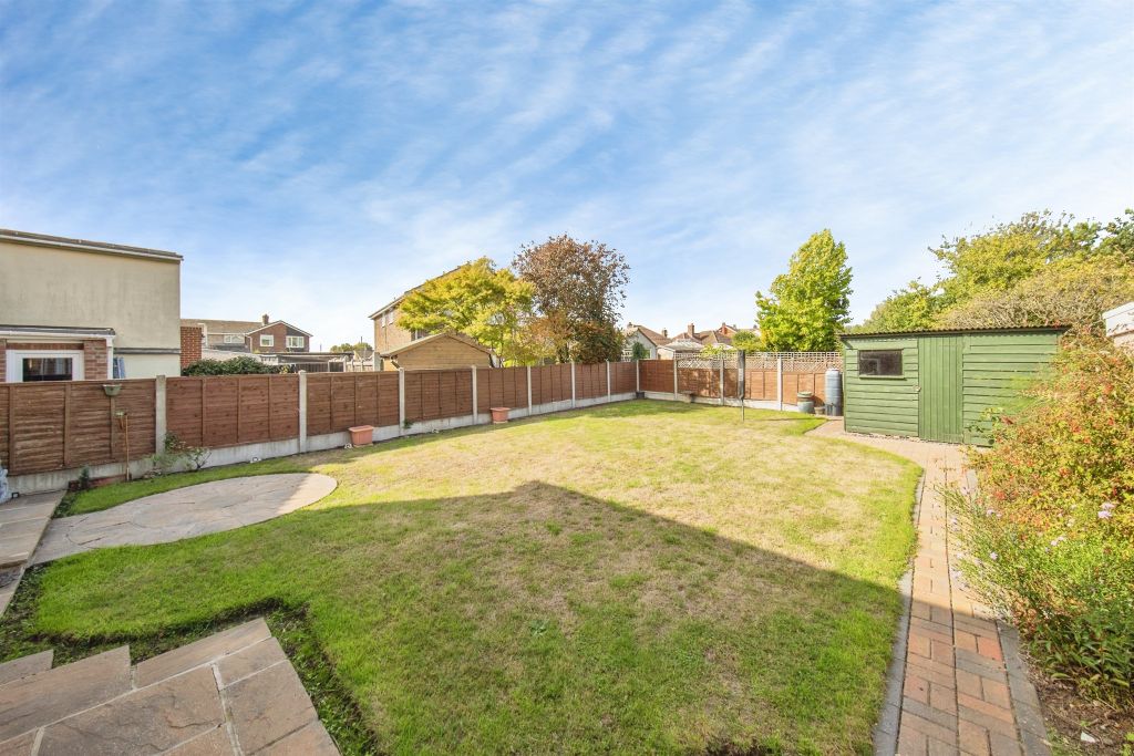 Property photo 2 of 18