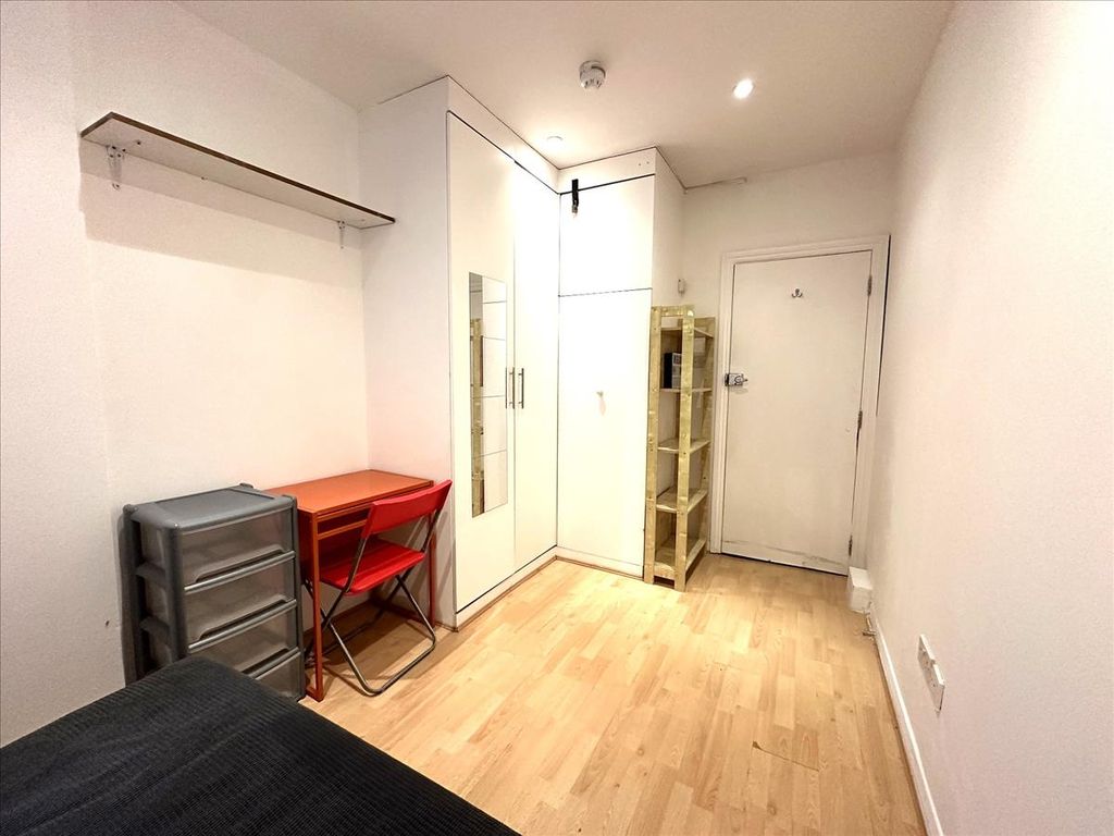 Property photo 2 of 4
