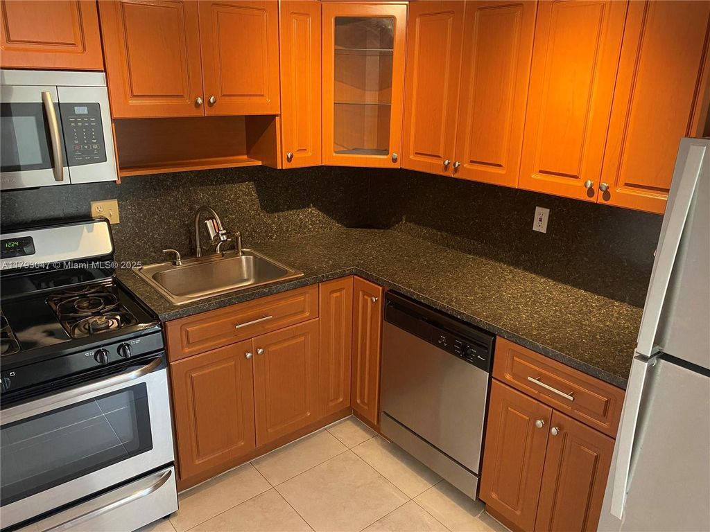 Property photo 3 of 23 <Alttext/>