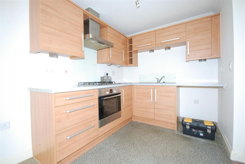 Property photo 2 of 13