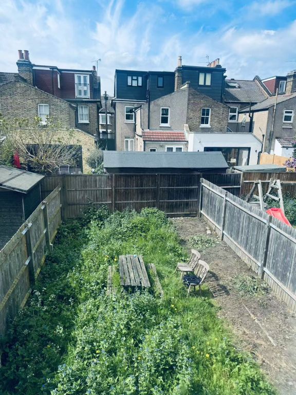 Property photo 3 of 24