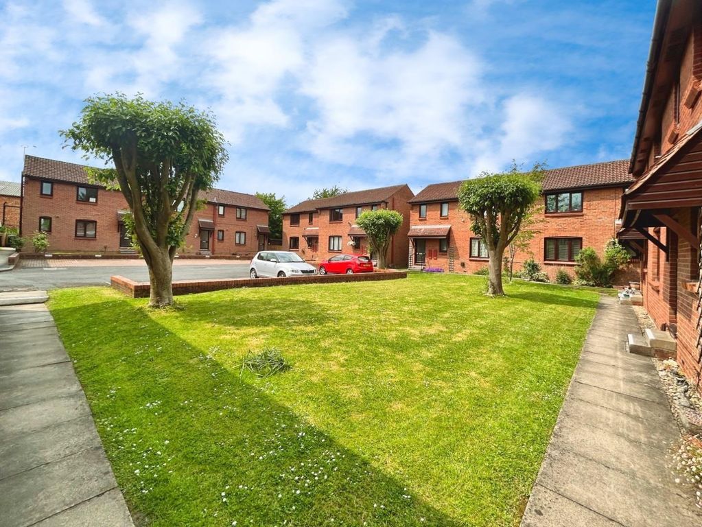 Property photo 1 of 7 Garden.Jpg