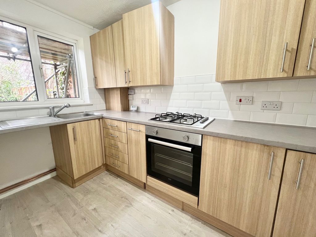 Property photo 2 of 10 Photo 9