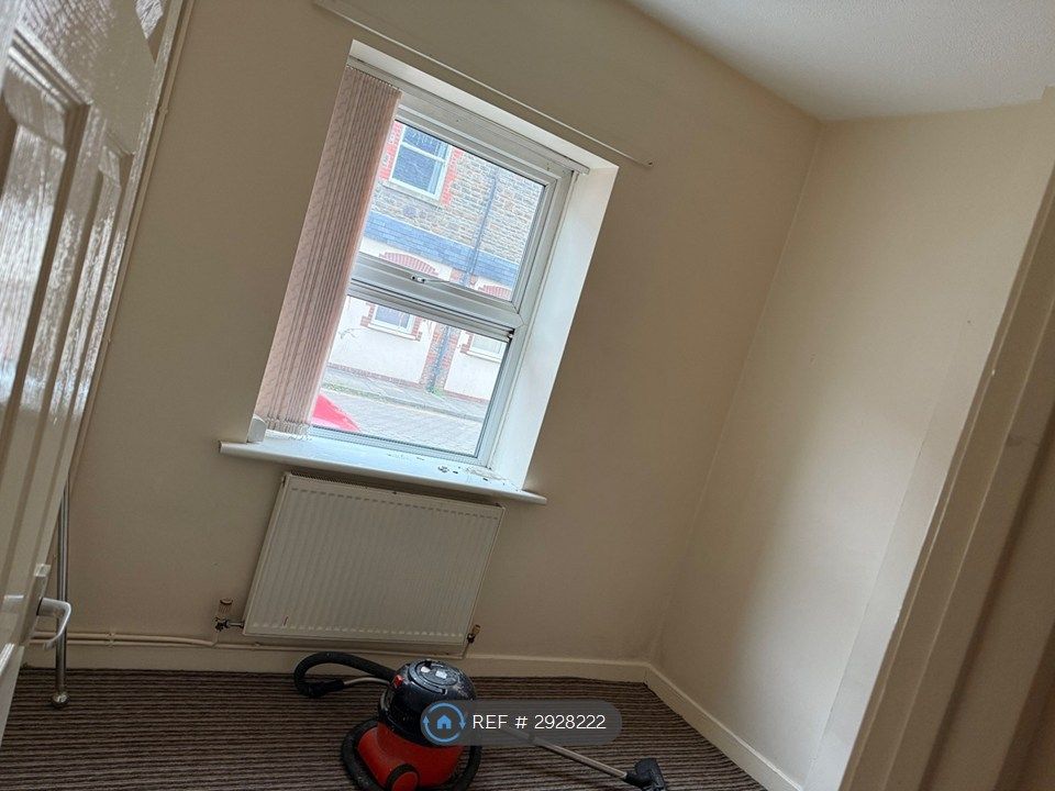 Property photo 3 of 4 Bedroom