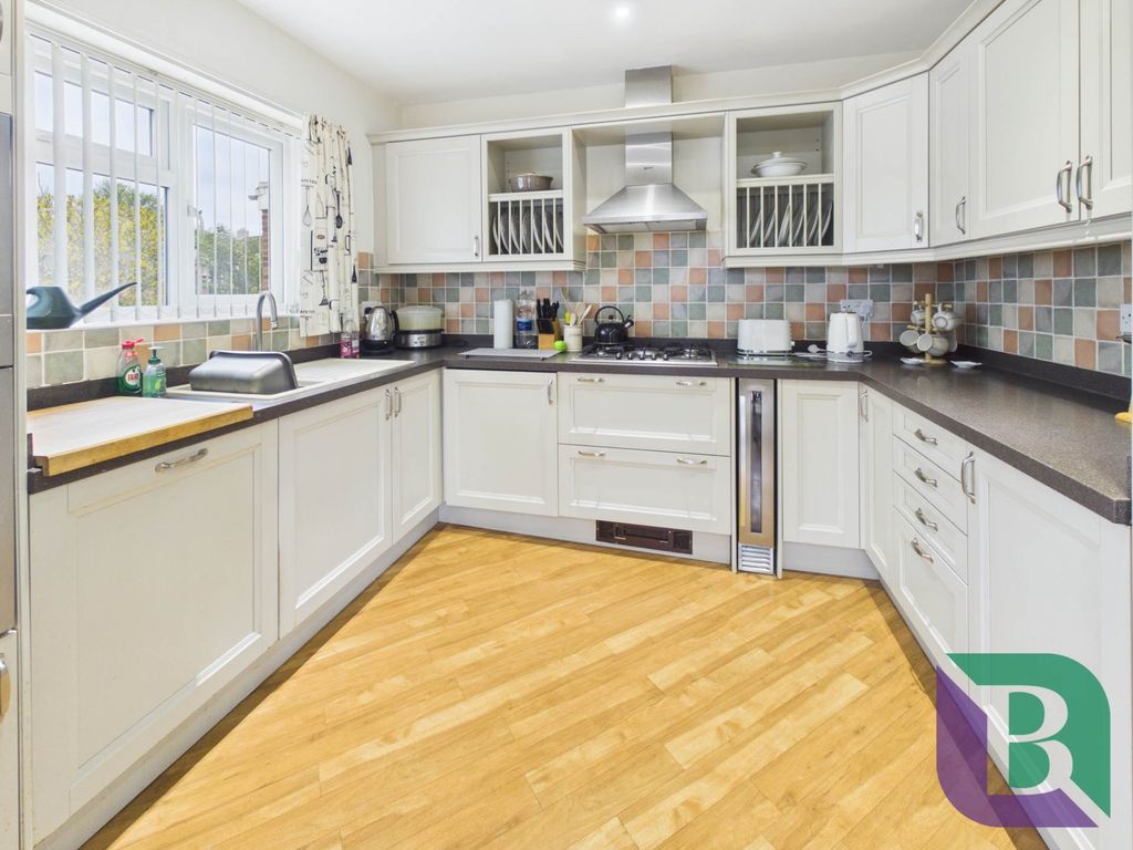 Property photo 3 of 23