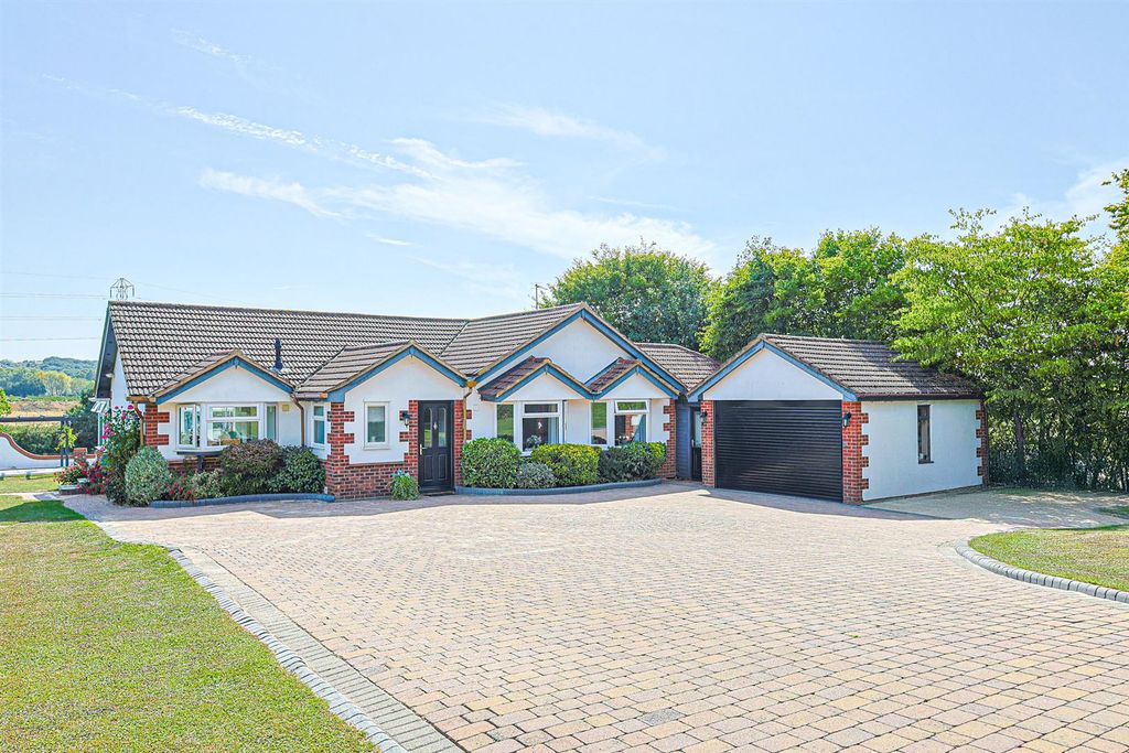 Property photo 1 of 47