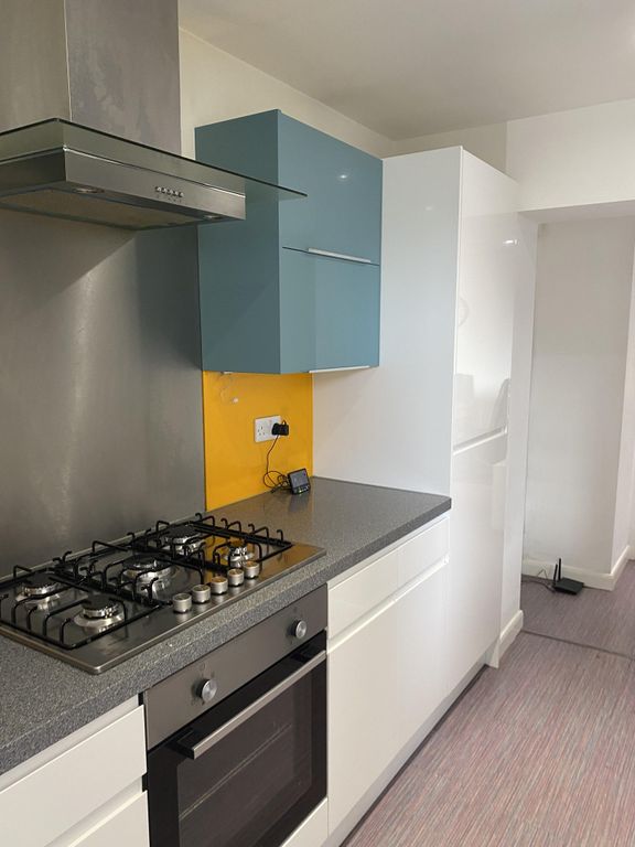 Property photo 3 of 4 Kitchen