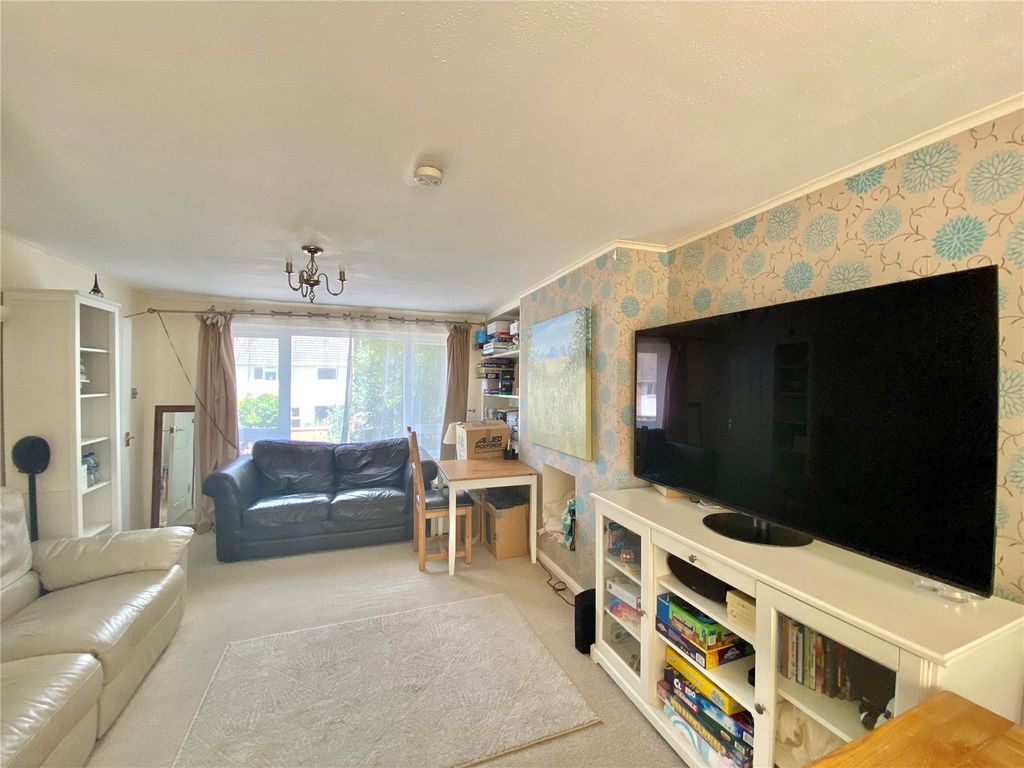 Property photo 3 of 16 Picture No. 12