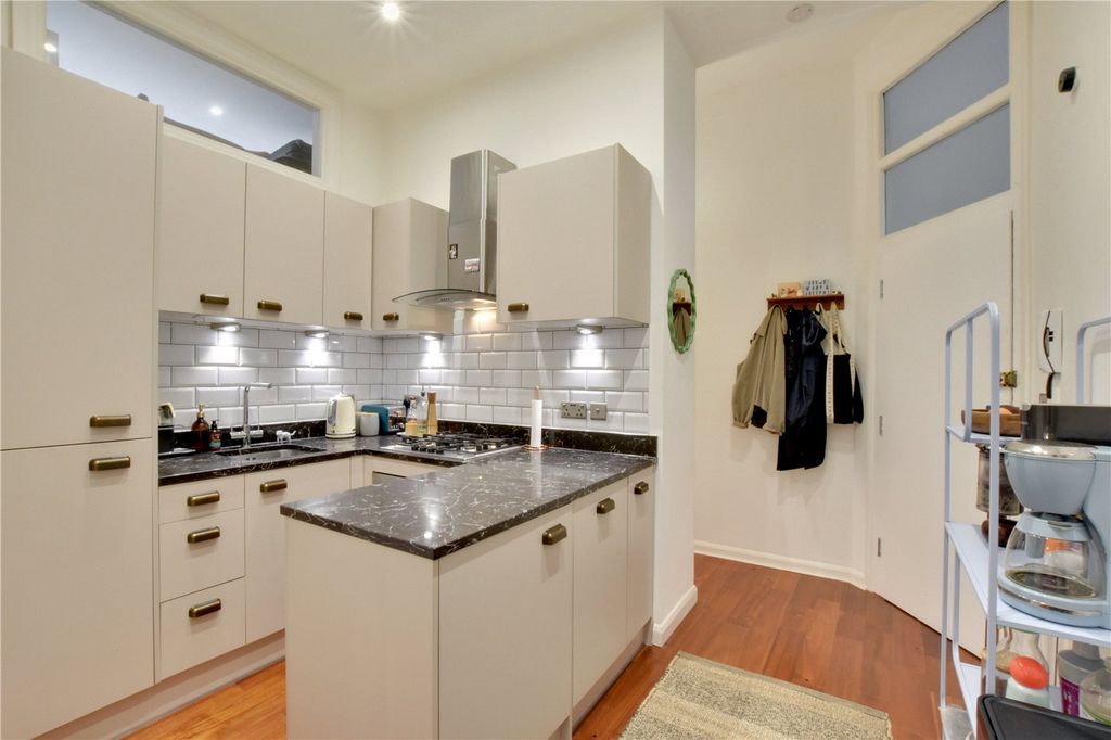 Property photo 3 of 13 Picture No. 07