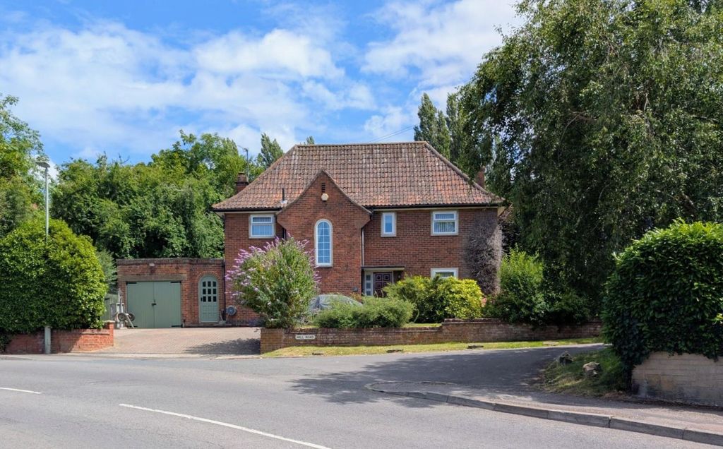 Property photo 1 of 19