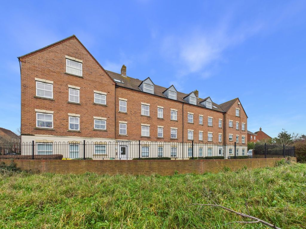 Property photo 1 of 8 Front