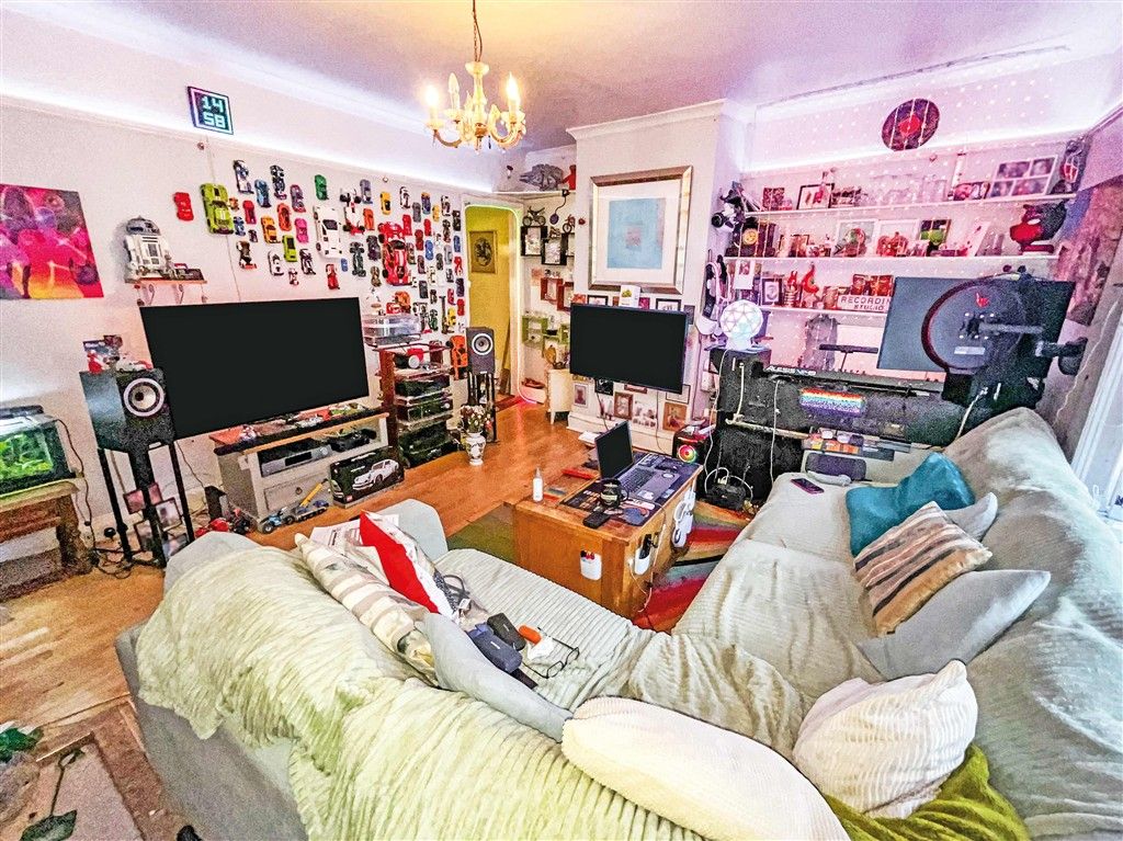 Property photo 3 of 15