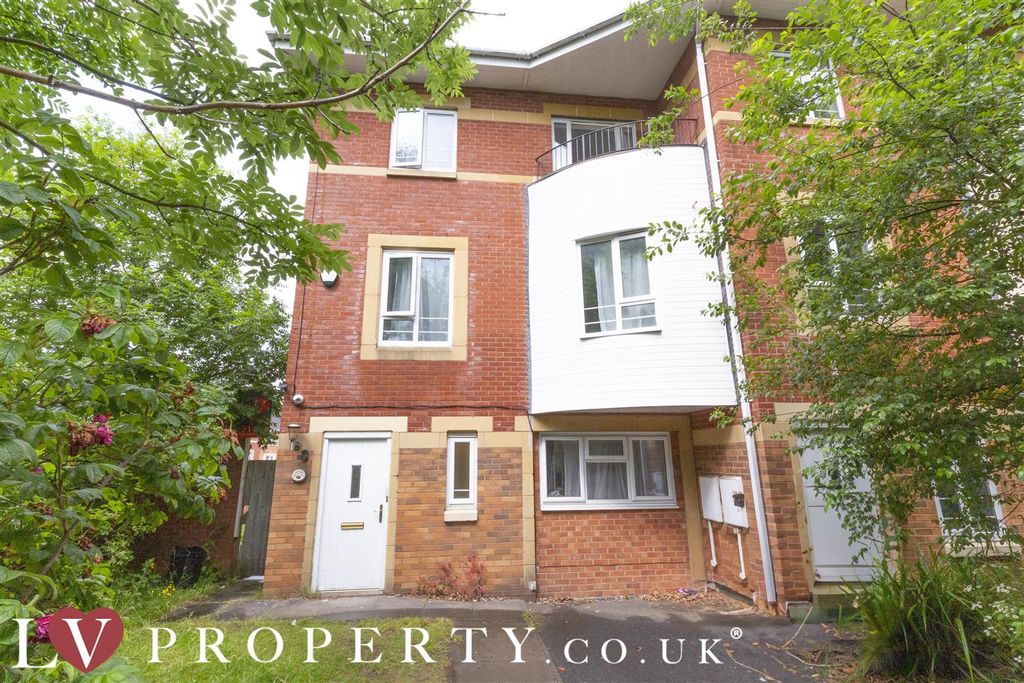 Property photo 1 of 23 N22.Jpg