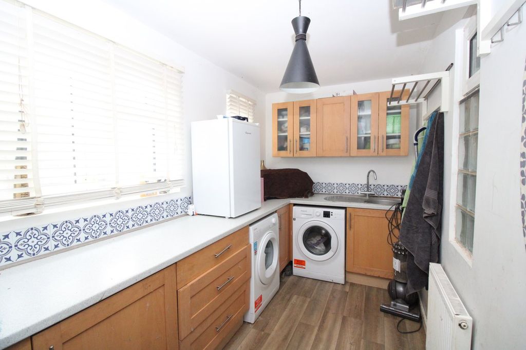 Property photo 3 of 41 Utility Room