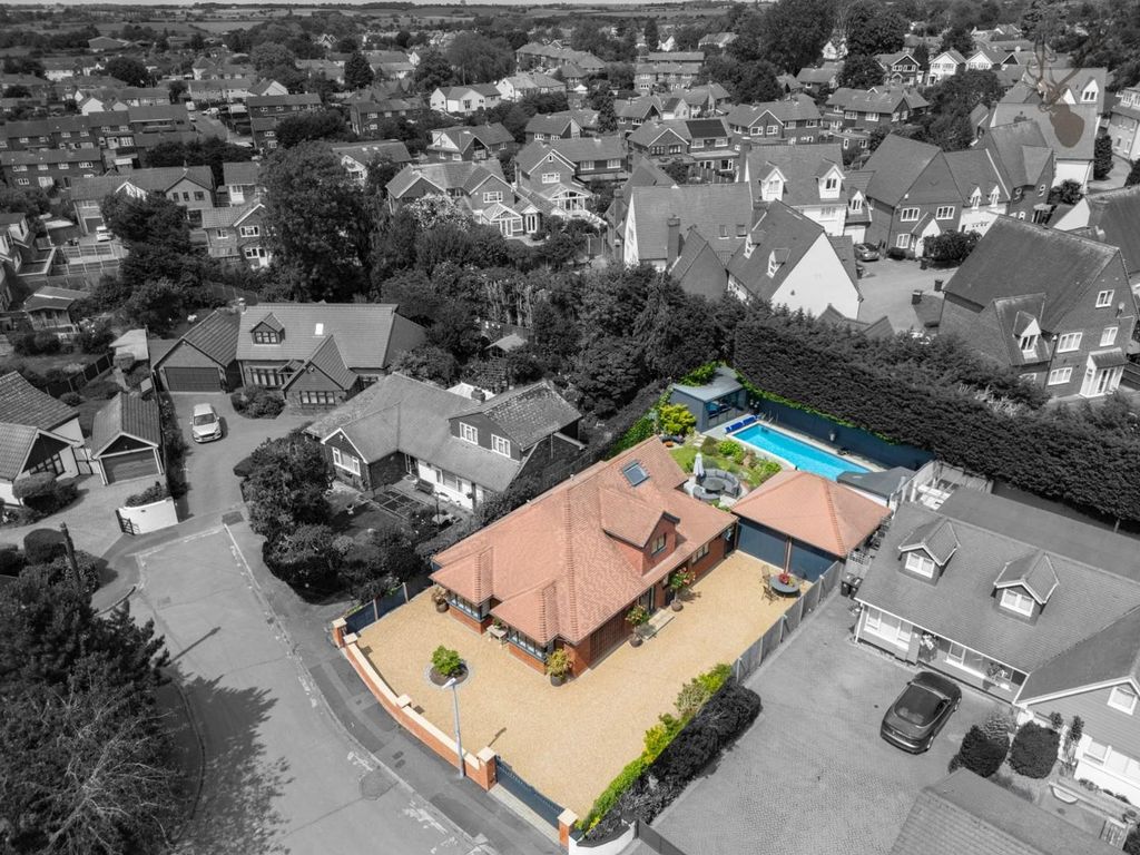 Additional image 34 of 3 bed detached bungalow for saleHomefield Close, Epping CM16