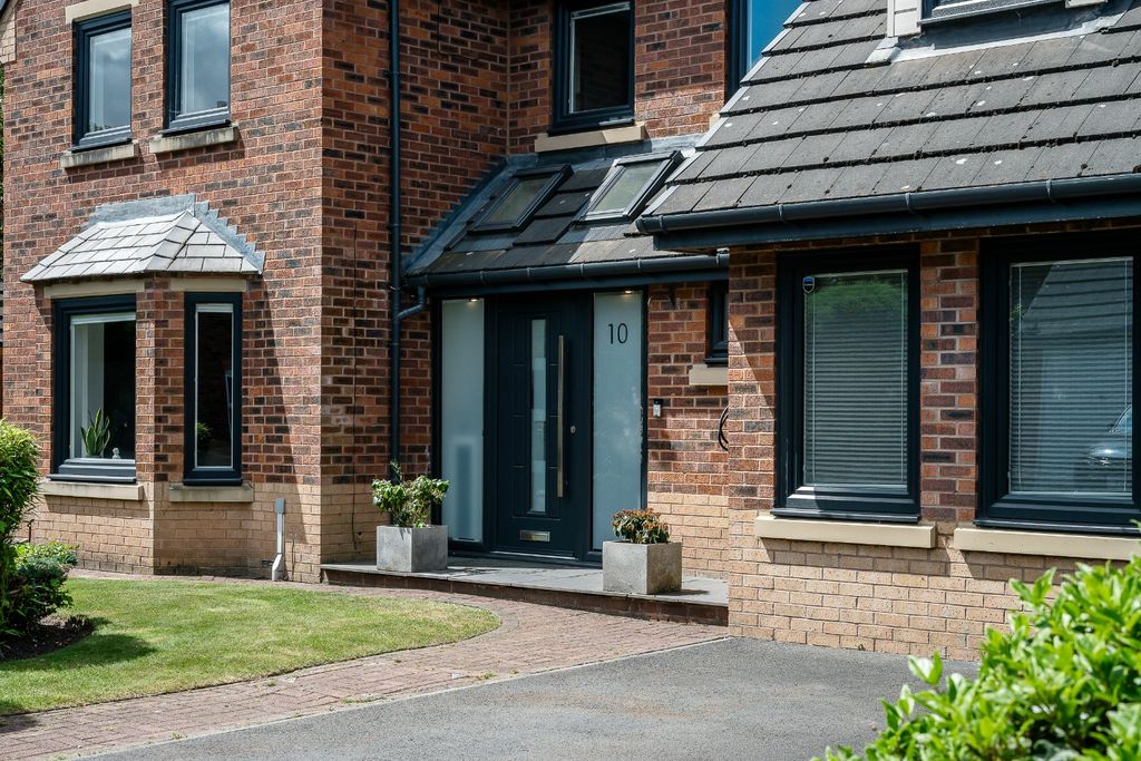 Property photo 2 of 42 5032303