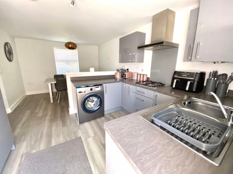 Property photo 2 of 16 Photo 11