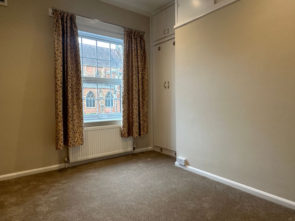 Property photo 2 of 16 Image