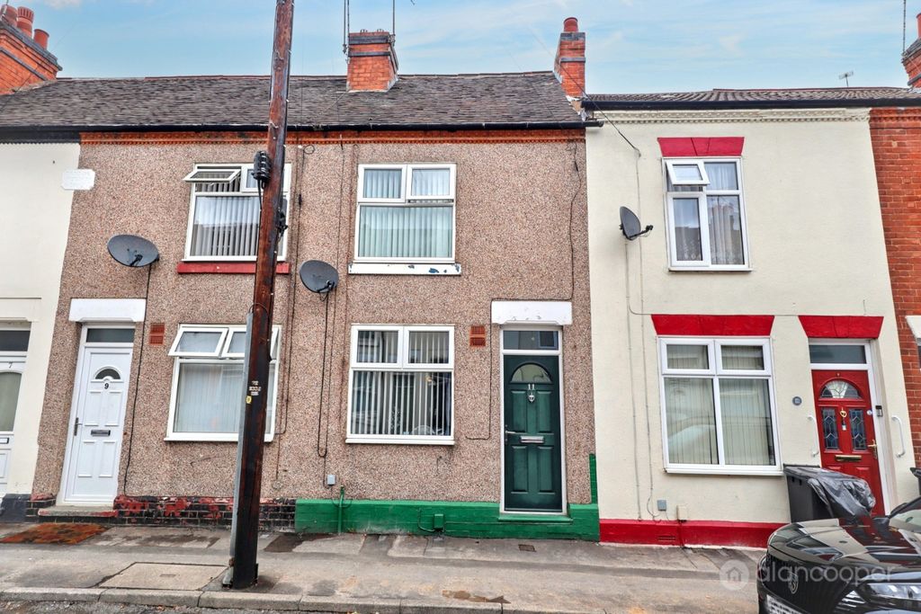 Property photo 1 of 13 5390982