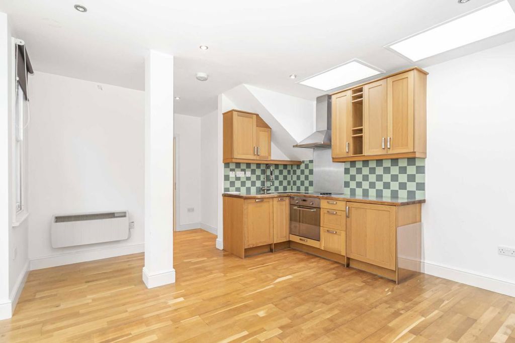 Property photo 2 of 3