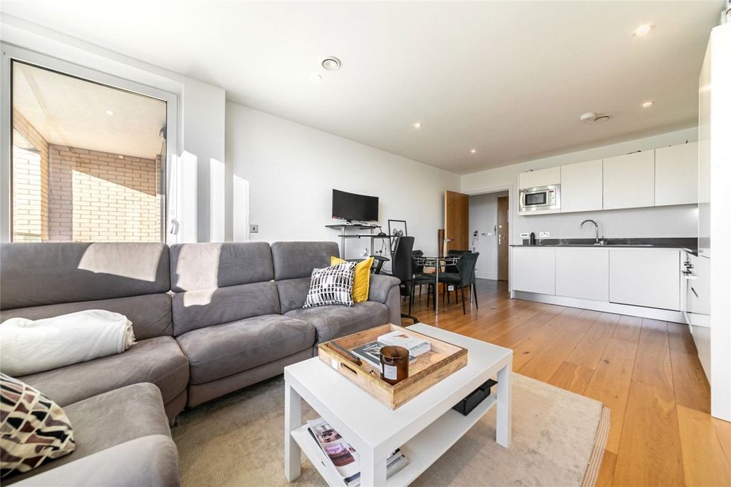 Property photo 1 of 10