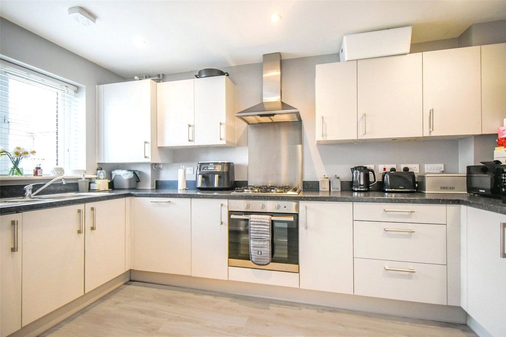 Property photo 3 of 12 Picture No. 15