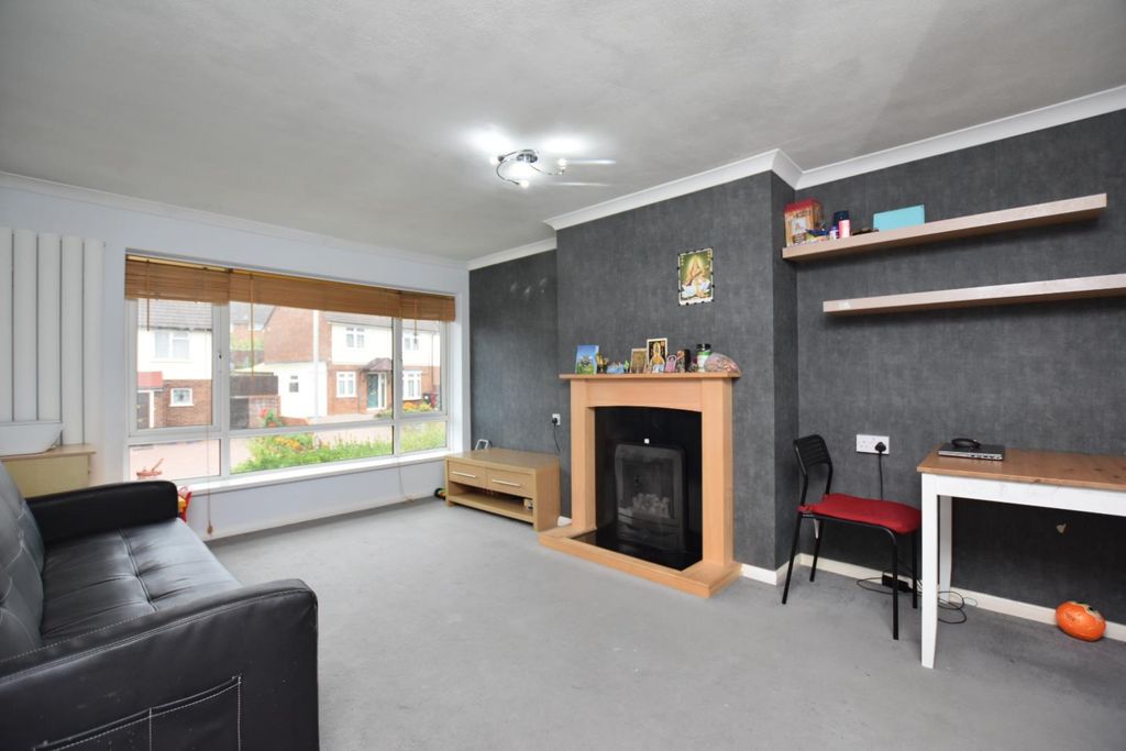 Property photo 1 of 10 One Bedroom Flat For Rent