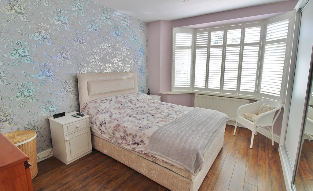 Property photo 3 of 21