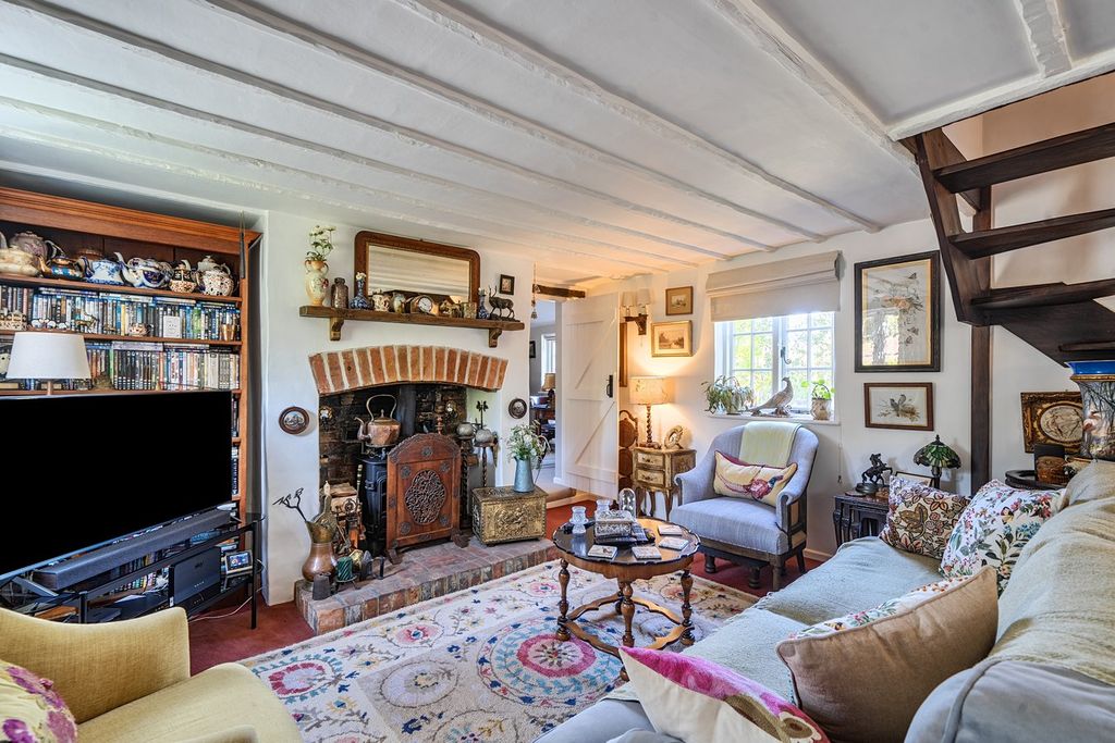 Property photo 2 of 21